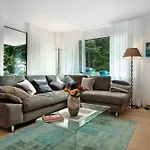 Annette's Luxuswohnung Am Stadtpark Διαμέρισμα *