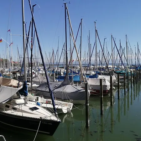Annette's Luxuswohnung Am Stadtpark * Friedrichshafen