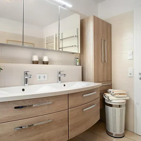 Annette's Luxuswohnung Am Stadtpark アパート *